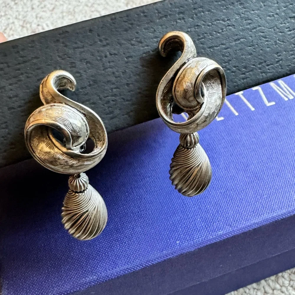 Vintage Oscar de la Renta Textured Swirl Clip Earrings